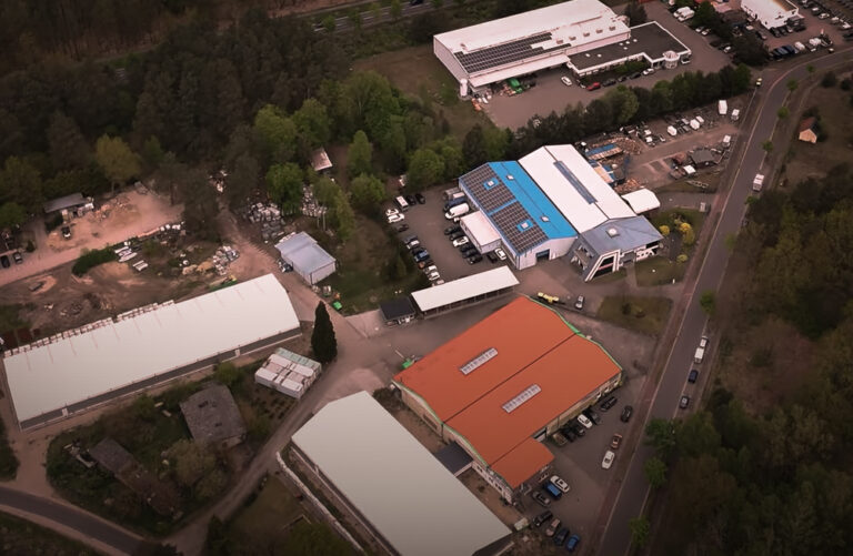Luftbild des Geländes von Fulfillment Partner in Neustrelitz
